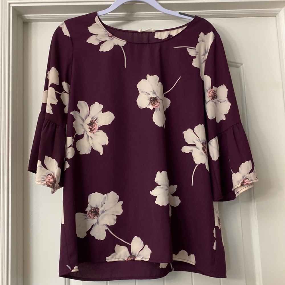 Les Amis floral top with bell sleeves